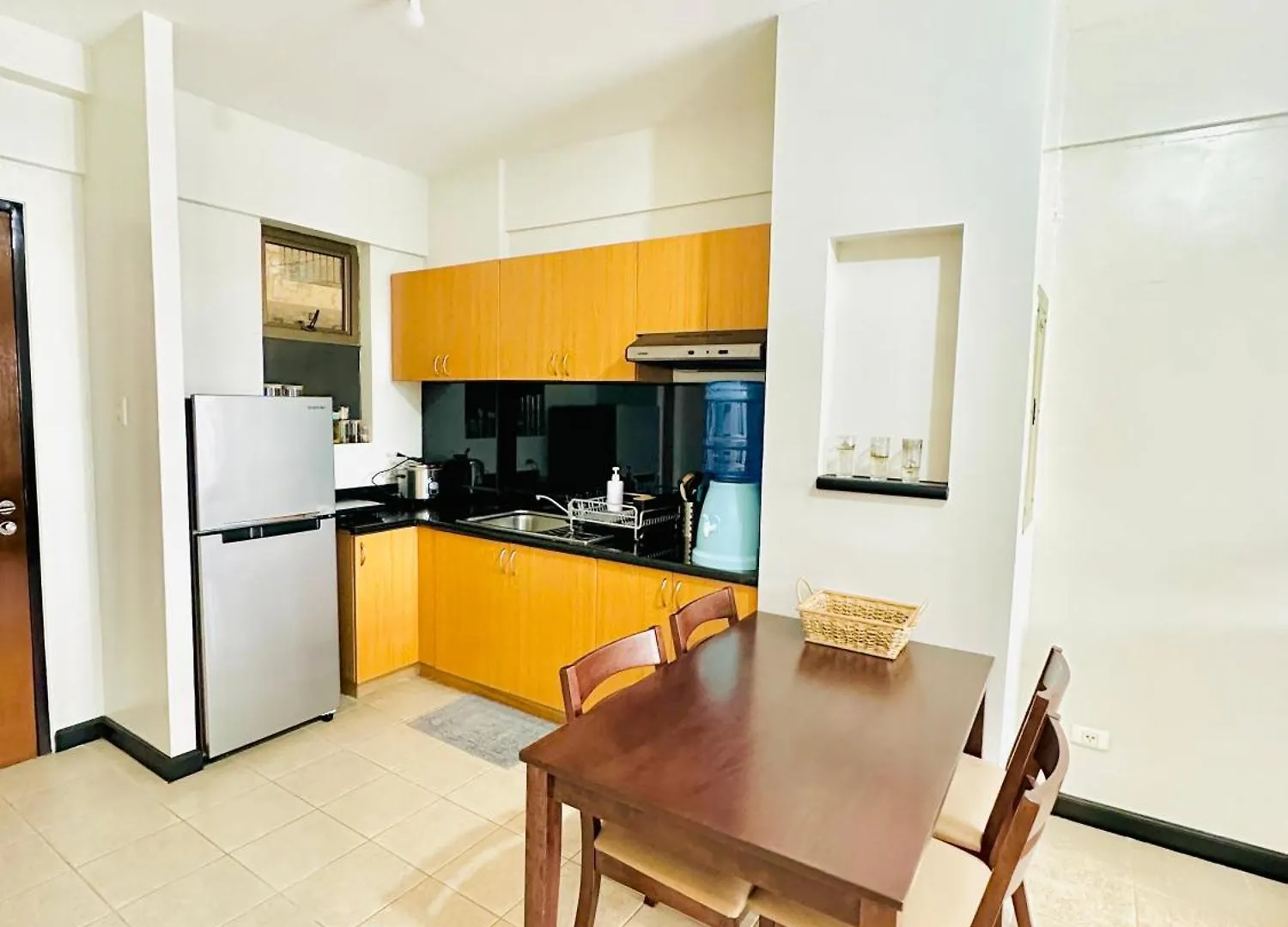 Magallanes Residences Condominium ダバオ　シティ