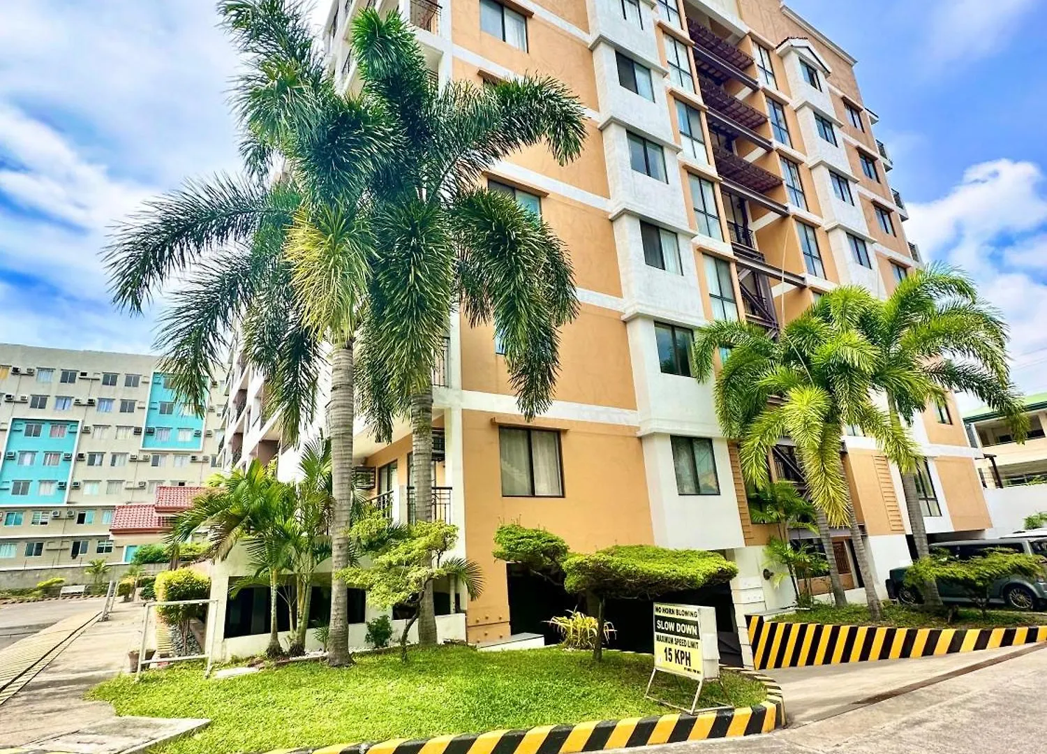 Magallanes Residences Condominium ダバオ　シティ アパートホテル